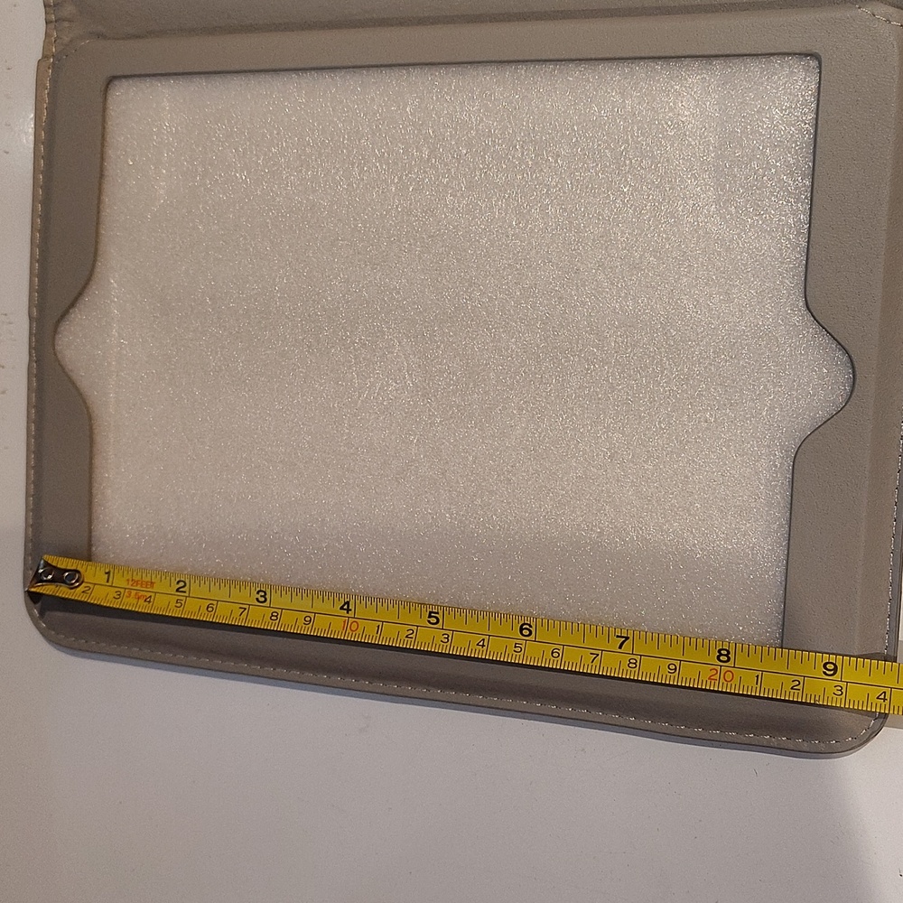 iPad Case - Picture 7 of 9